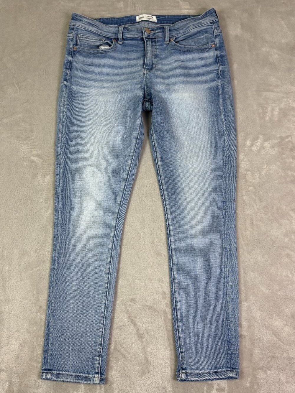 BKE Womens 30 x 28.5  (33 x 28.5) Payton Light Wash Mid-Rise Skinny Denim Jeans